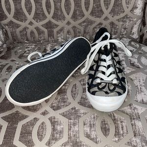 Coach shoes 5.5